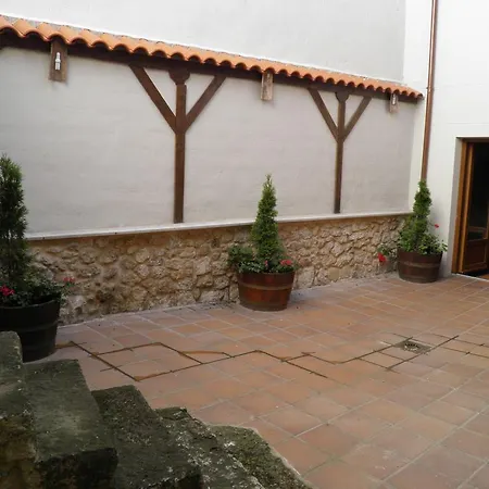 Turísticos Apartamento Peñafiel